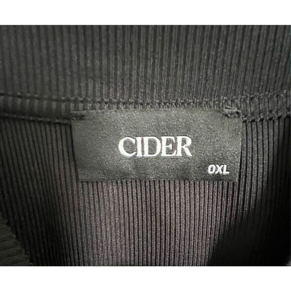 Cider Black Ruched Side Stretchy Ribbed Sleeveless Blouse - Picture 3 of 6